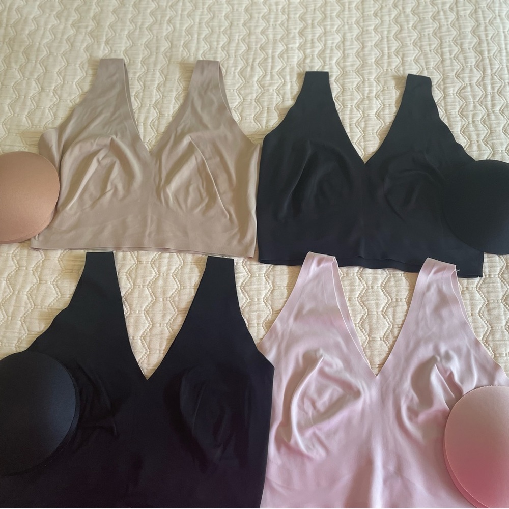 4x Calvin Klein "Invisibles" Lightly Lined V-Neck Bralette QF4708